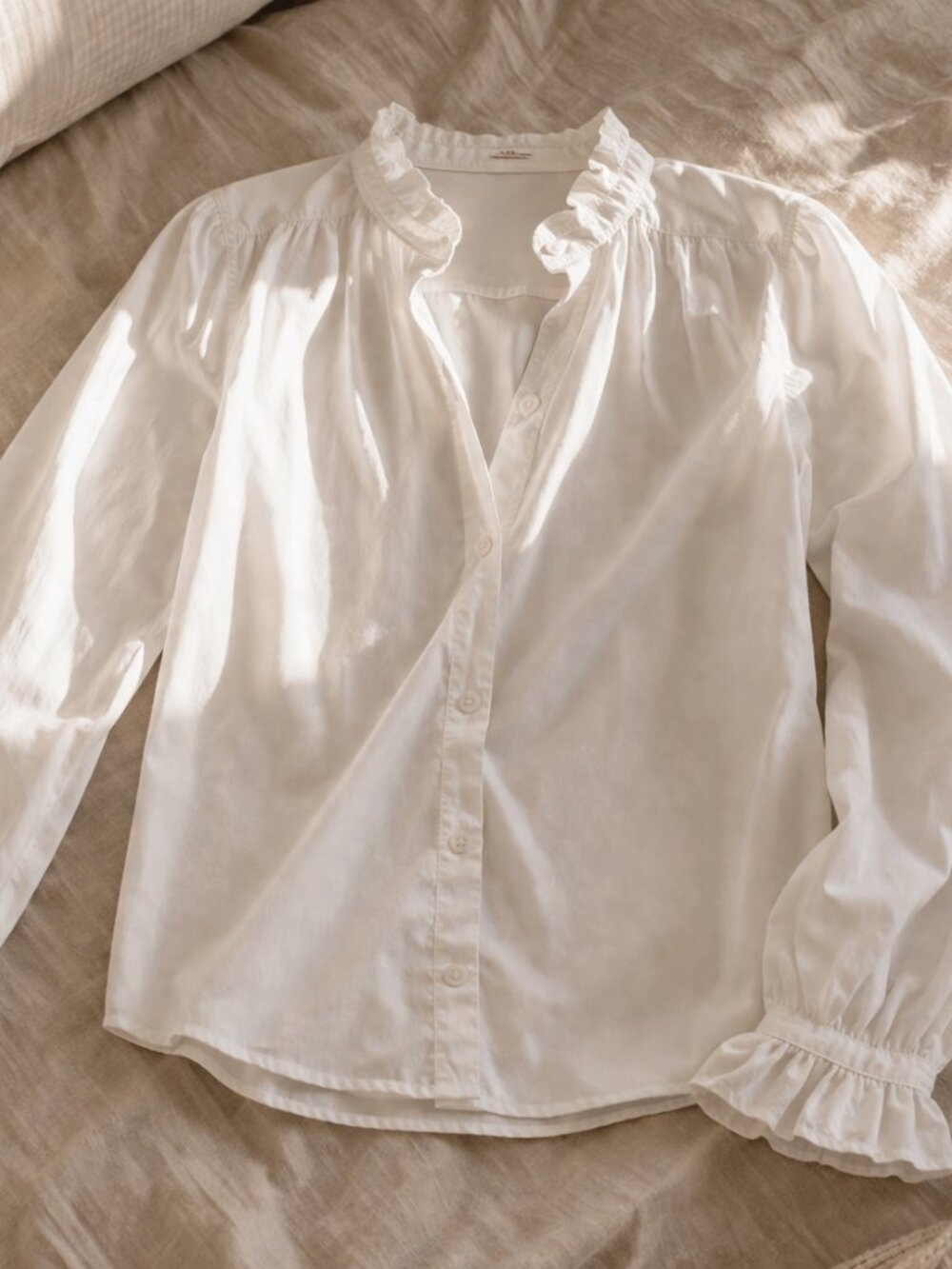 J.Crew Ruffle Collar Button Down Size 4 | Cotton Poplin Feminine Blouse - Picture 2 of 2